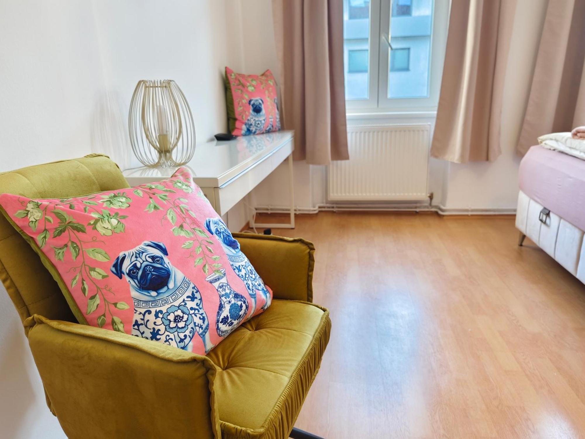 The Rose Apartment - Near Schoenbrunn Palace Wien Eksteriør bilde